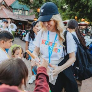 A Disney Days Volunteer foster love